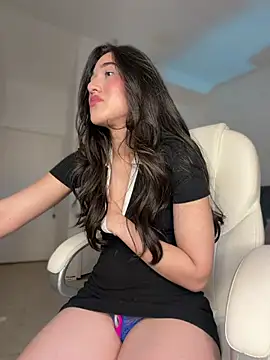 julieta jhonss online show from August 8, 2:57 am