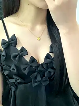 Snapshot of JennyQueen18 chatting on December 5, 3:30 pm JennyQueen18 online show from December 5, 3:30 pm