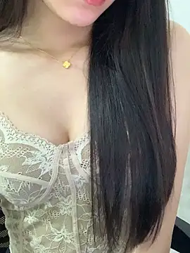 JennyQueen18 online show from April 29, 11:47 am