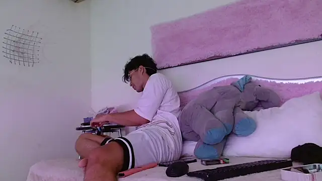 Dylann west online show from January 15, 10:13 pm