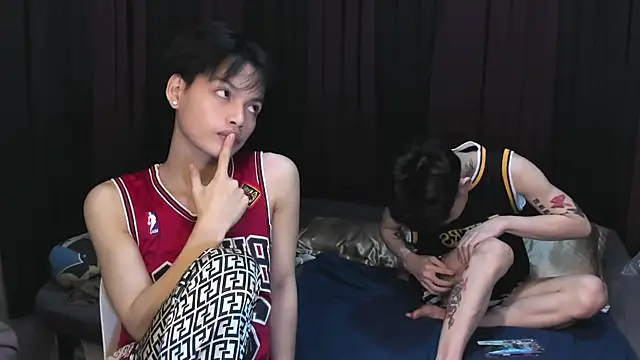 hotfreshdior online show from February 22, 4:16 pm