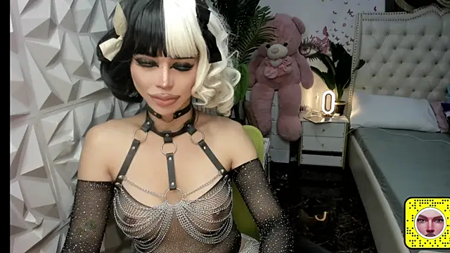 Snapshot of janecomander chatting on November 4, 6:01 am janecomander online show from November 4, 6:01 am