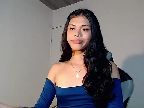 urcurlydiva online show from December 19, 3:41 pm