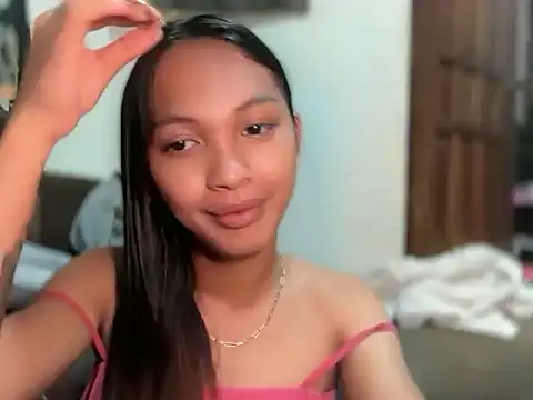 Snapshot of Simi_Ipit chatting on February 5, 1:27 pm Simi Ipit online show from February 5, 1:27 pm