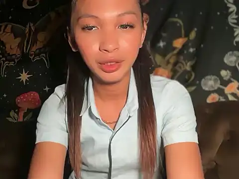 Snapshot of Simi_Ipit chatting on February 11, 7:08 pm Simi Ipit online show from February 11, 7:08 pm