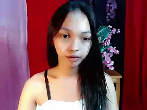 Snapshot of Simi_Ipit chatting on June 28, 4:46 pm Simi Ipit online show from June 28, 4:46 pm