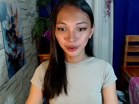 Snapshot of Simi_Ipit chatting on July 5, 12:56 pm Simi Ipit online show from July 5, 12:56 pm
