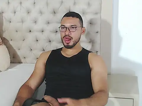 Snapshot of marcusblade chatting on September 18, 5:09 am marcusblade online show from September 18, 5:09 am