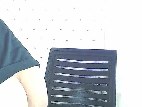 Snapshot of marcusblade chatting on September 30, 2:27 am marcusblade online show from September 30, 2:27 am