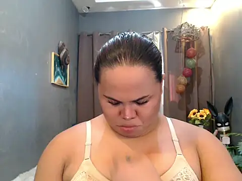 KitSmithCumerr online show from June 21, 7:22 am
