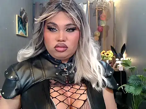 KitSmithCumerr online show from June 29, 2:28 pm