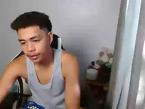 Snapshot of curlyasian_njxx chatting on May 11, 11:35 pm curlyasian njxx online show from May 11, 11:35 pm
