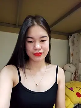 Snapshot of Baby-ladytits2025 chatting on November 7, 3:28 am Baby-ladytits2025 online show from November 7, 3:28 am