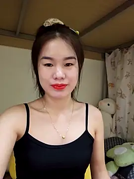 Snapshot of Baby-ladytits2025 chatting on November 26, 2:56 am Baby-ladytits2025 online show from November 26, 2:56 am