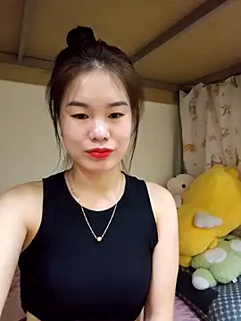 Snapshot of Baby-ladytits2025 chatting on November 27, 3:30 am Baby-ladytits2025 online show from November 27, 3:30 am