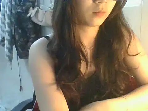 Snapshot of Linzly chatting on September 27, 8:41 am Linzly online show from September 27, 8:41 am