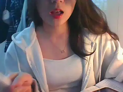 Snapshot of Linzly chatting on November 1, 2:35 am Linzly online show from November 1, 2:35 am