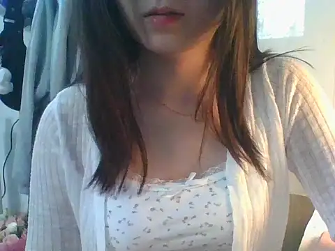 Snapshot of Linzly chatting on November 23, 2:44 am Linzly online show from November 23, 2:44 am