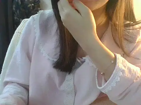 Linzly online show from December 23, 2:53 am