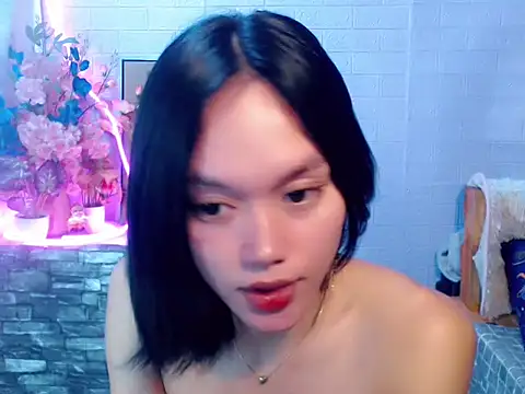 Snapshot of sexybabewarrior chatting on May 21, 5:25 am sexybabewarrior online show from May 21, 5:25 am