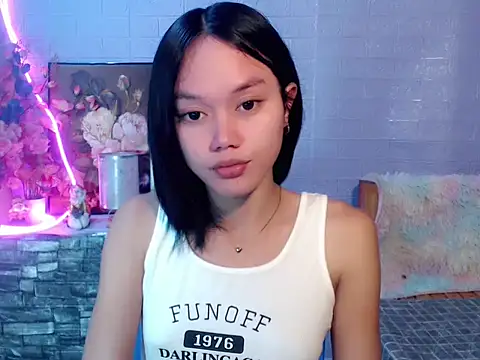 Snapshot of sexybabewarrior chatting on May 22, 6:31 am sexybabewarrior online show from May 22, 6:31 am