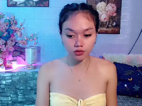 Snapshot of sexybabewarrior chatting on June 17, 6:53 pm sexybabewarrior online show from June 17, 6:53 pm
