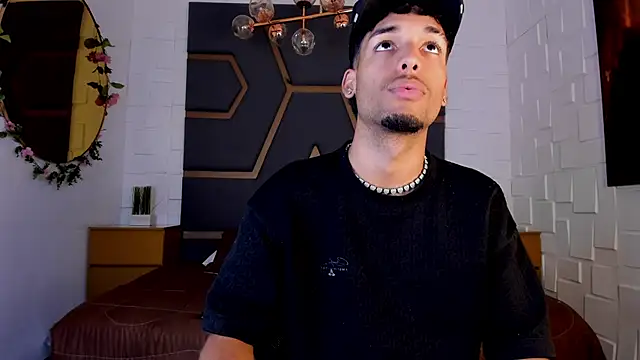 Thiagoferreti online show from December 2, 7:31 pm