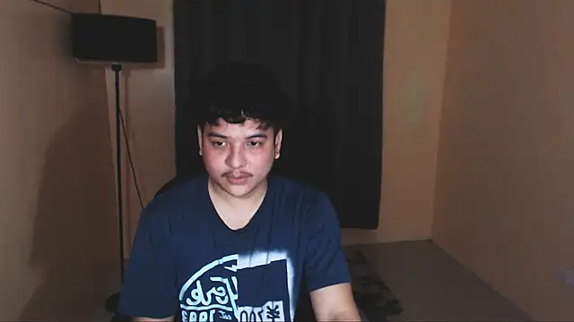 Snapshot of Prince_Killian chatting on October 29, 6:20 pm Prince Killian online show from October 29, 6:20 pm