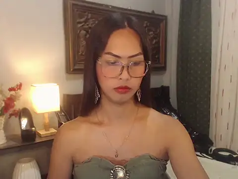 Snapshot of Nathalieheartt chatting on July 24, 12:36 pm Nathalieheartt online show from July 24, 12:36 pm