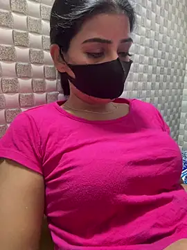 Snapshot of Hot_Jaanvi_ chatting on May 7, 6:02 pm Hot Jaanvi online show from May 7, 6:02 pm