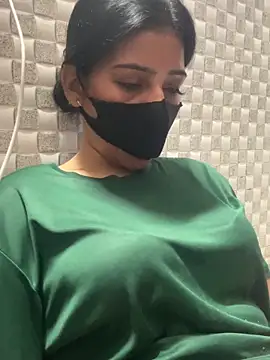 Snapshot of Hot_Jaanvi_ chatting on May 21, 4:41 am Hot Jaanvi online show from May 21, 4:41 am