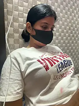Snapshot of Hot_Jaanvi_ chatting on May 21, 4:47 pm Hot Jaanvi online show from May 21, 4:47 pm