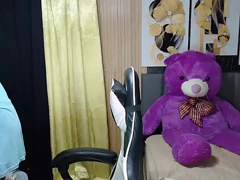 Snapshot of Raffa_ella69 chatting on November 2, 8:06 am Raffa ella69 online show from November 2, 8:06 am