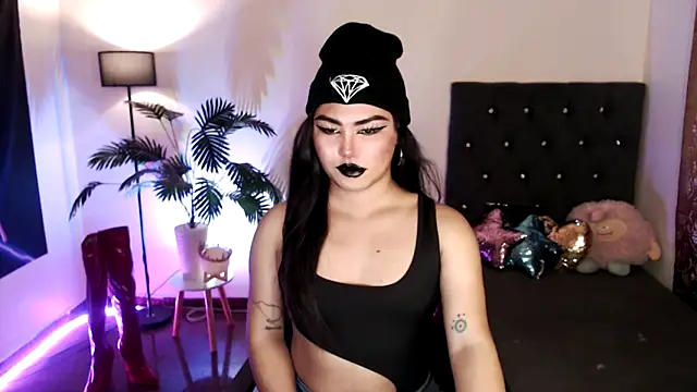 Unique Maya online show from March 2, 6:26 pm