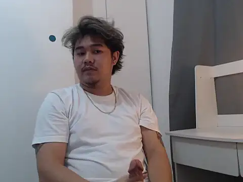 Snapshot of tastylicious_John19 chatting on November 16, 2:00 pm tastylicious John19 online show from November 16, 2:00 pm