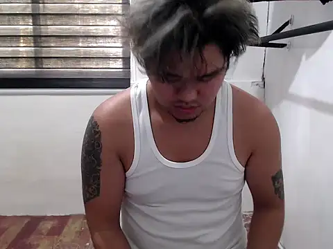 Snapshot of tastylicious_John19 chatting on November 27, 1:29 am tastylicious John19 online show from November 27, 1:29 am