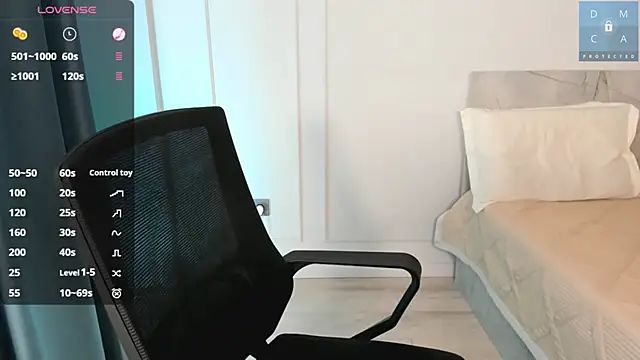 Snapshot of MinaDiamondd chatting on November 1, 2:57 am MinaDiamondd online show from November 1, 2:57 am