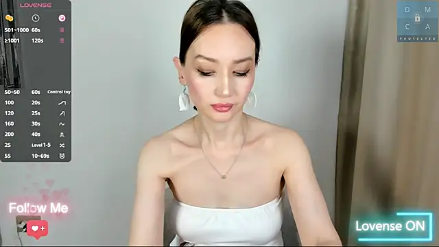 MinaDiamondd online show from June 13, 5:05 am
