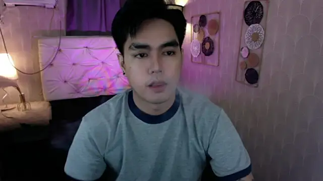 Snapshot of JakeXolsen chatting on November 8, 5:01 pm JakeXolsen online show from November 8, 5:01 pm