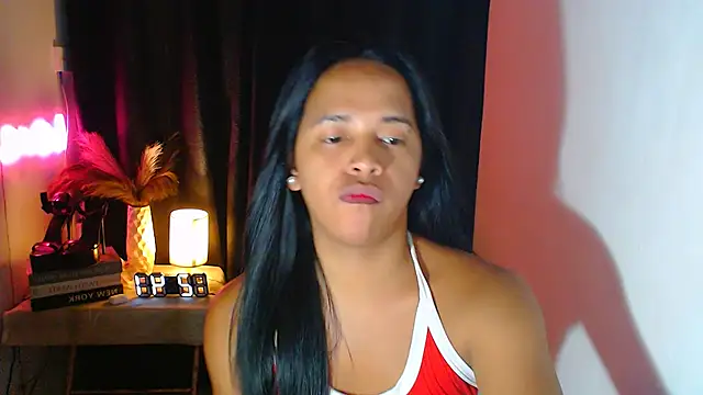 Snapshot of Lorainnelustts chatting on December 2, 6:41 am Lorainnelustts online show from December 2, 6:41 am