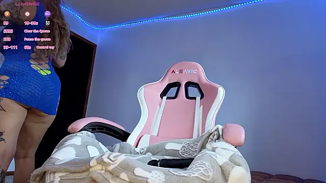 dustbunni0414 online show from March 13, 2:45 pm