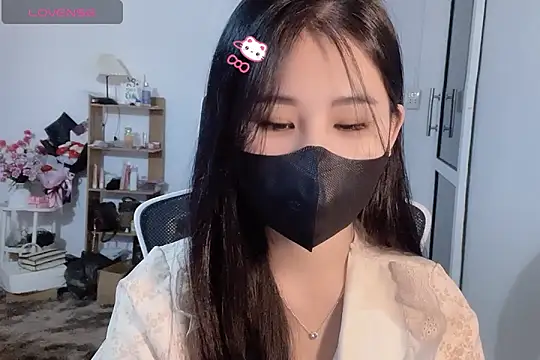 Snapshot of ___Daisy___ chatting on November 9, 2:26 pm Daisy online show from November 9, 2:26 pm