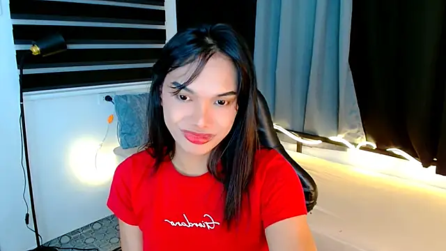 Snapshot of Herbielustts chatting on June 22, 4:48 pm Herbielustts online show from June 22, 4:48 pm