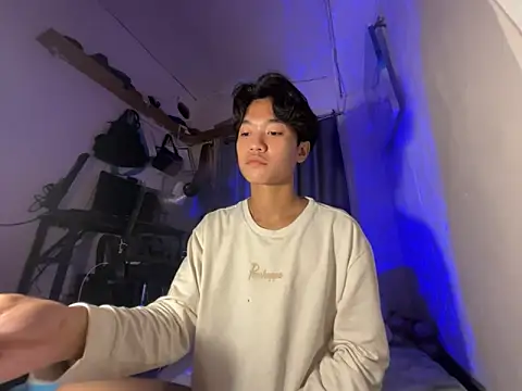 ur little secret online show from December 21, 3:52 pm