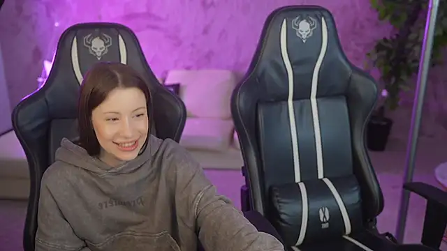 Selena Glow online show from October 23, 11:03 pm