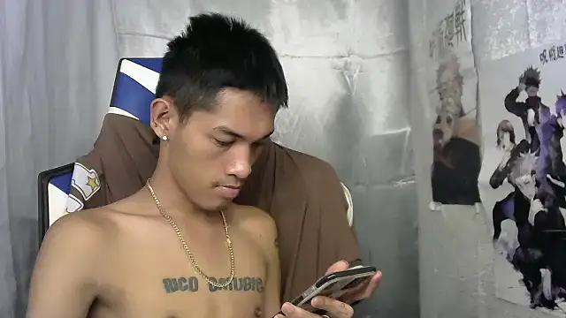Snapshot of riks_tyler chatting on September 25, 1:48 pm riks tyler online show from September 25, 1:48 pm