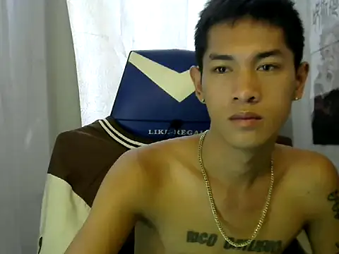 Snapshot of riks_tyler chatting on October 4, 12:52 am riks tyler online show from October 4, 12:52 am
