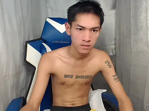riks tyler online show from May 3, 1:17 pm