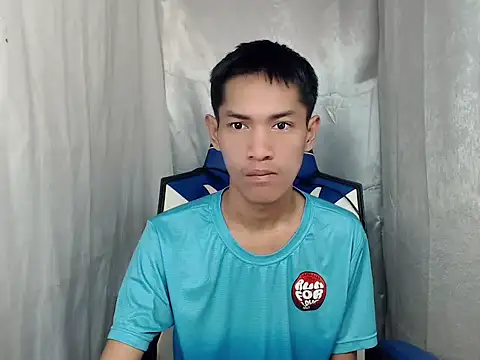 riks tyler online show from June 14, 9:33 am