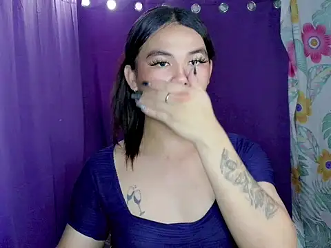 urgirljane online show from May 8, 6:52 am